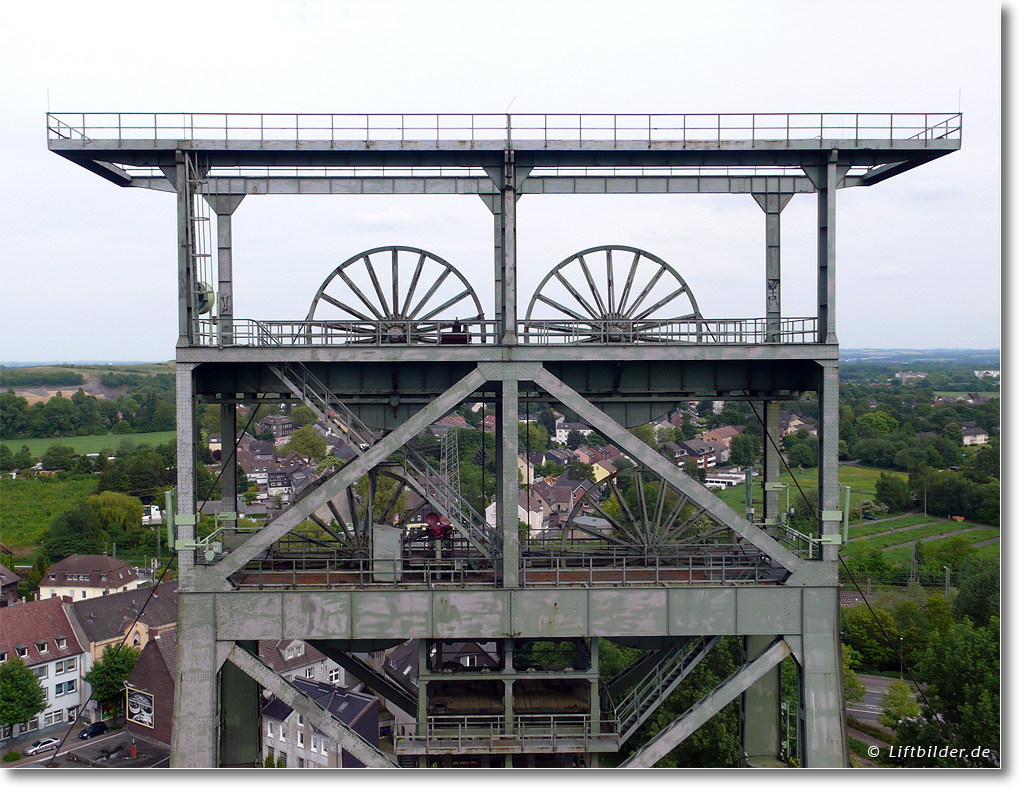 Luftbild Zeche Gneisenau, Dortmund-Derne, Doppelbock-Fördergerüst 